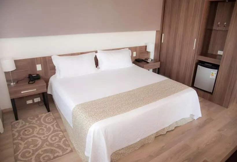 اتاق لوکس, 7 Saltos Resort