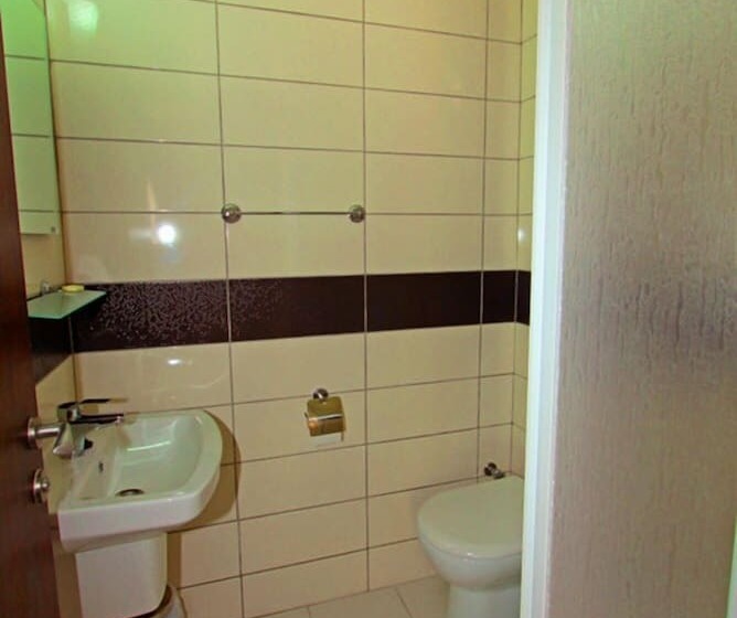 スタンダードルーム, Aristo Butik