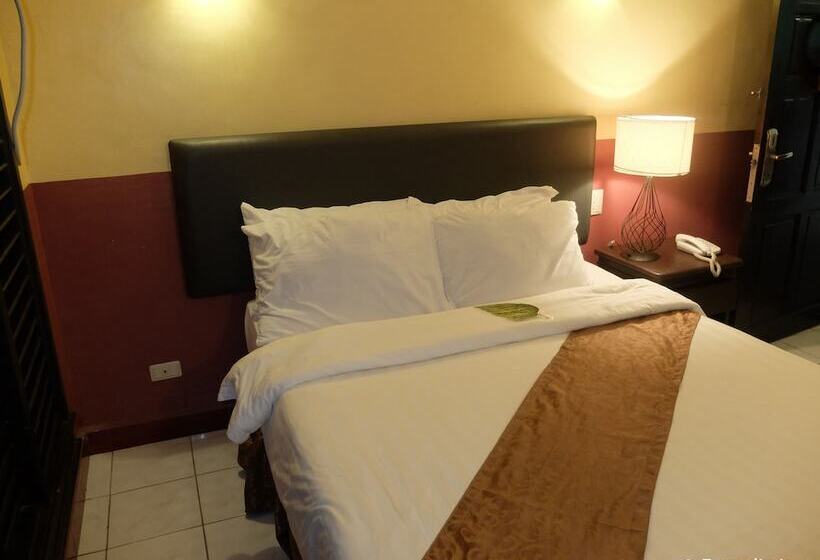 سوییت جونیور, Dm Residente Hotel Inns & Villas