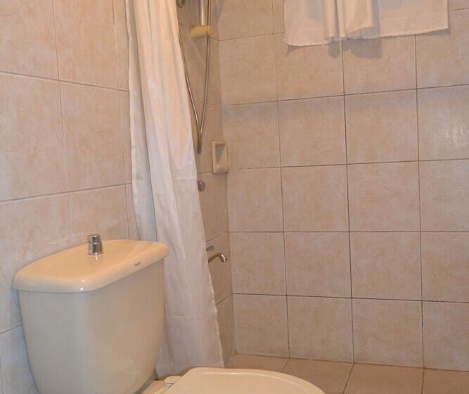 スイート, Dm Residente Hotel Inns & Villas