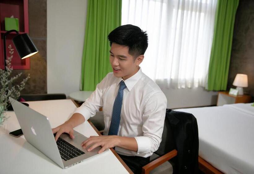 수피리어 룸, êmm Hotel Saigon