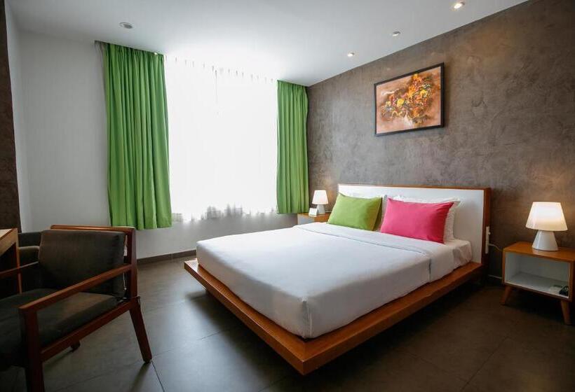 수피리어 룸, êmm Hotel Saigon