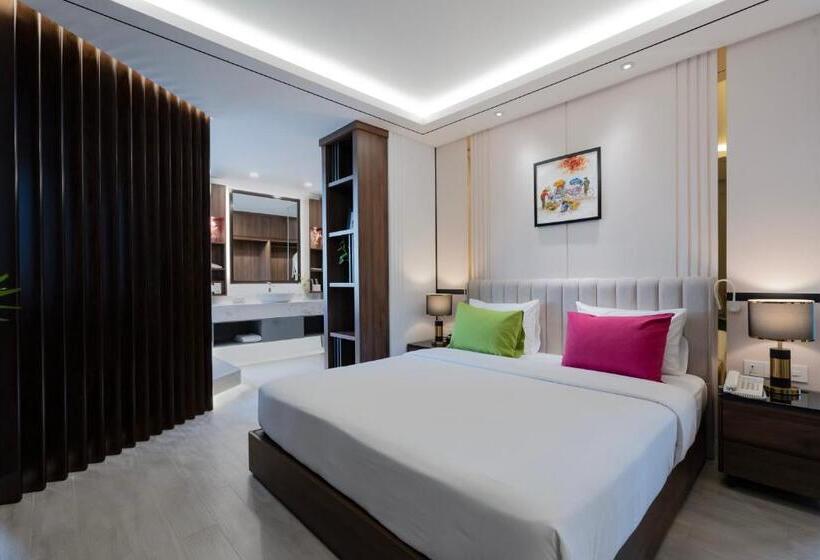 Suíte Júnior, êmm Hotel Saigon