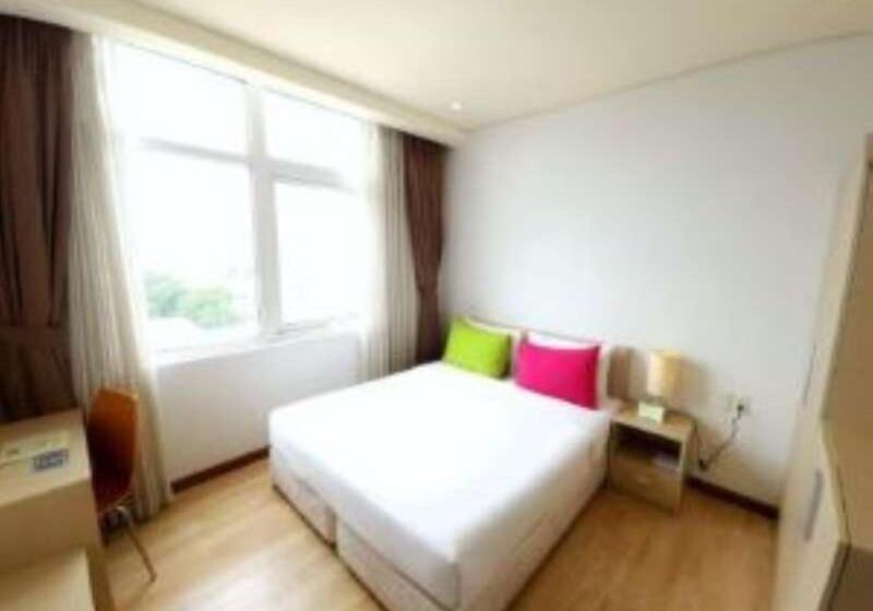 침실 2개 디럭스 아파트, êmm Hotel Saigon