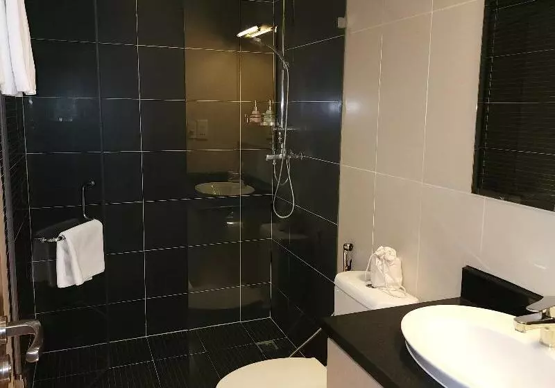 Deluxe-huoneisto 2 Makuuhuonetta, êmm Hotel Saigon