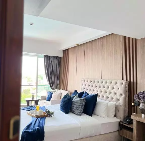 バルコニー付スイート, Harmony Phnom Penh