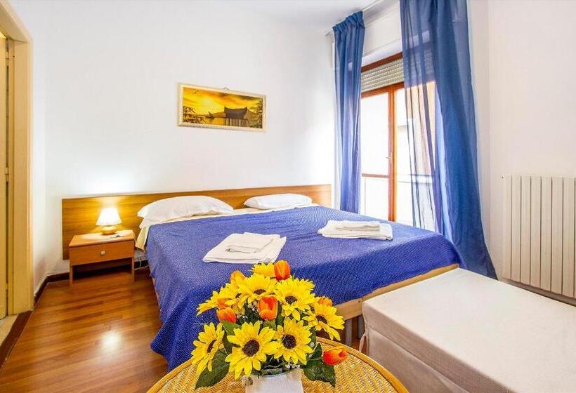 اتاق استاندارد چهار تخته, Mamma Sisi