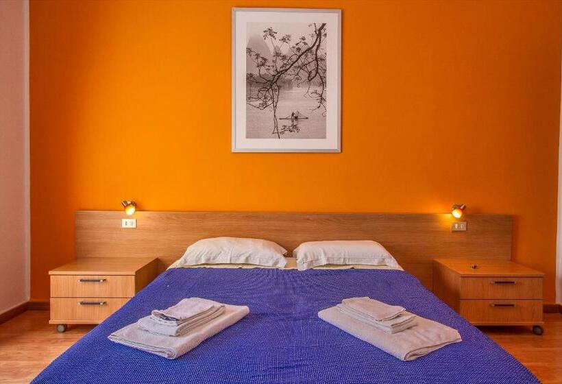 اتاق استاندارد چهار تخته, Mamma Sisi