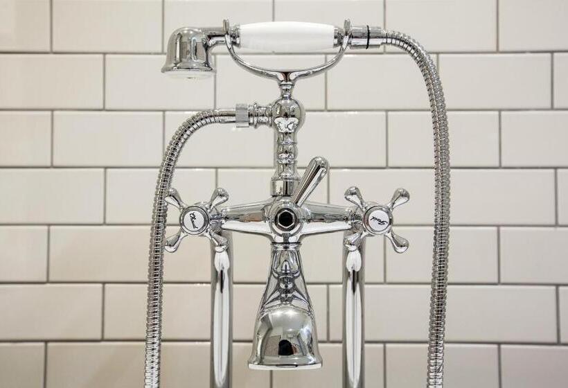 חדר סטנדרט לשלושה, Market House An Atlas Boutique