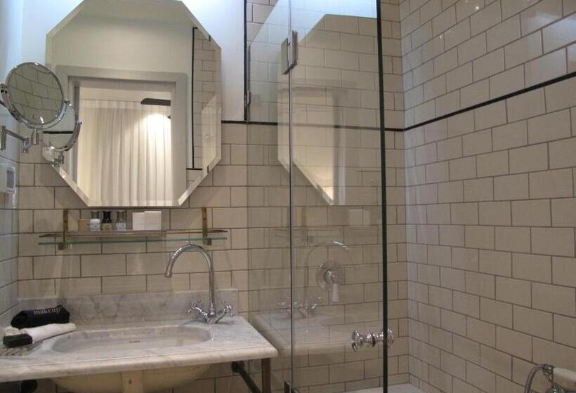 חדר סטנדרט לשלושה, Market House An Atlas Boutique