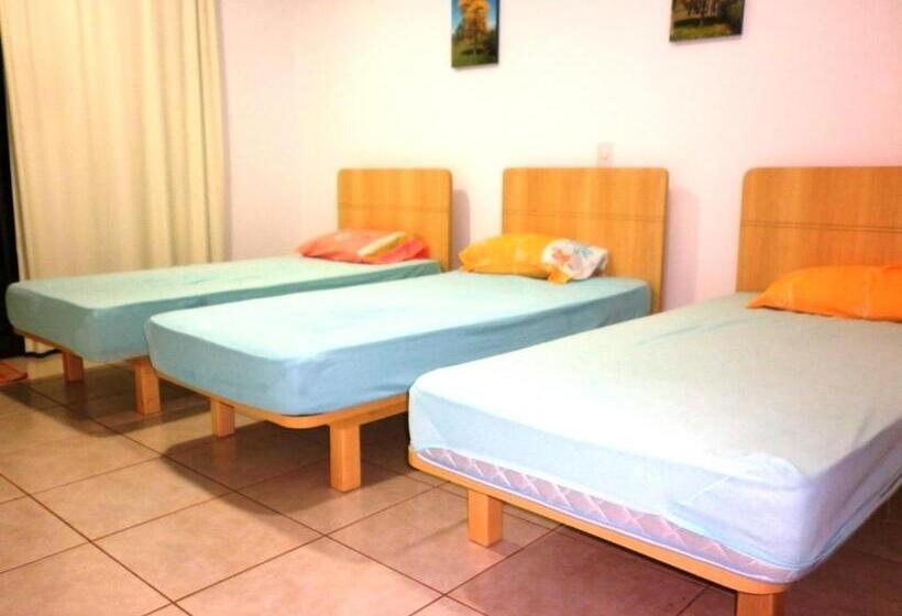 Номер Стандарт Трехместный, Park Golf Hostel Ipelandia