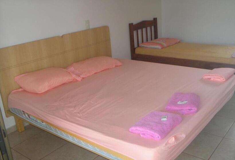 غرفة قياسية ثلاثية, Park Golf Hostel Ipelandia