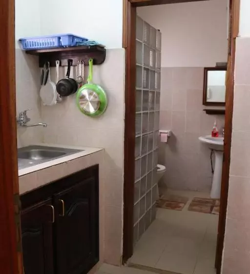 استودیو استاندارد با بالکن, Kakatar Family Residence , Yoff