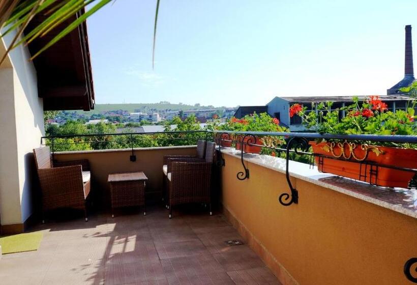 デラックスルーム, Residenz