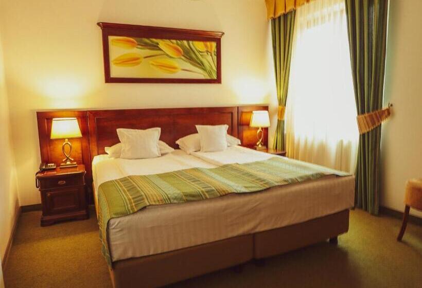 デラックススイート, Residenz