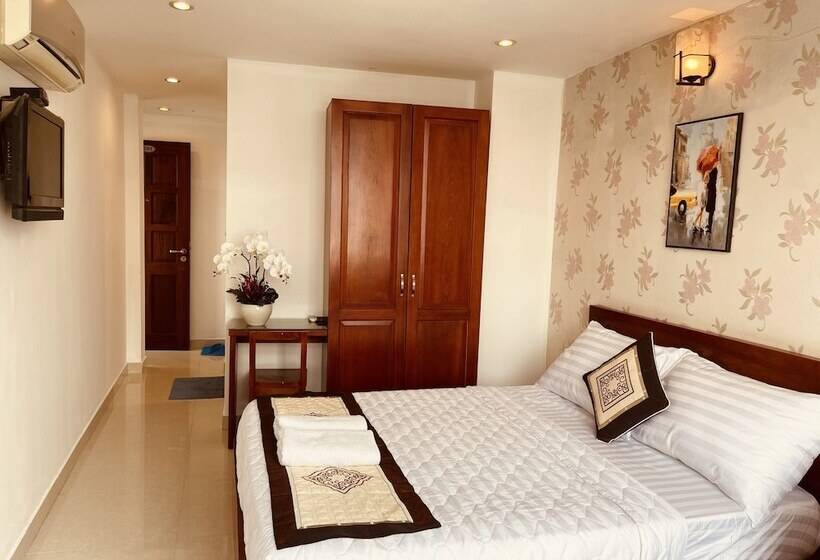 اتاق لوکس, Saigon Europe