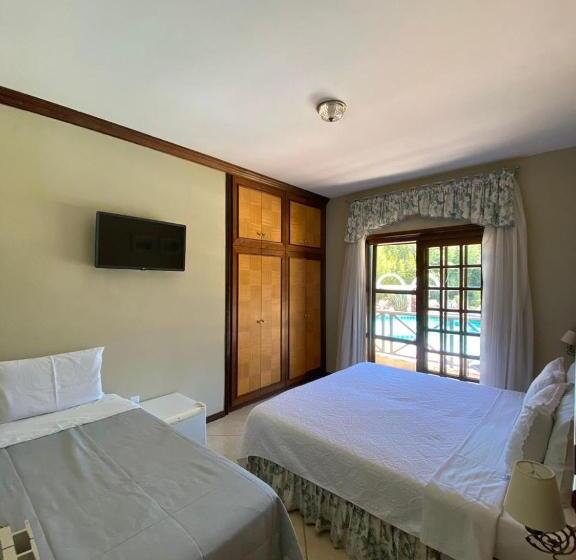 Трехместный Номер Стандарт Вид на Бассейн, Spaço Vale Do Jordão Guarapuava