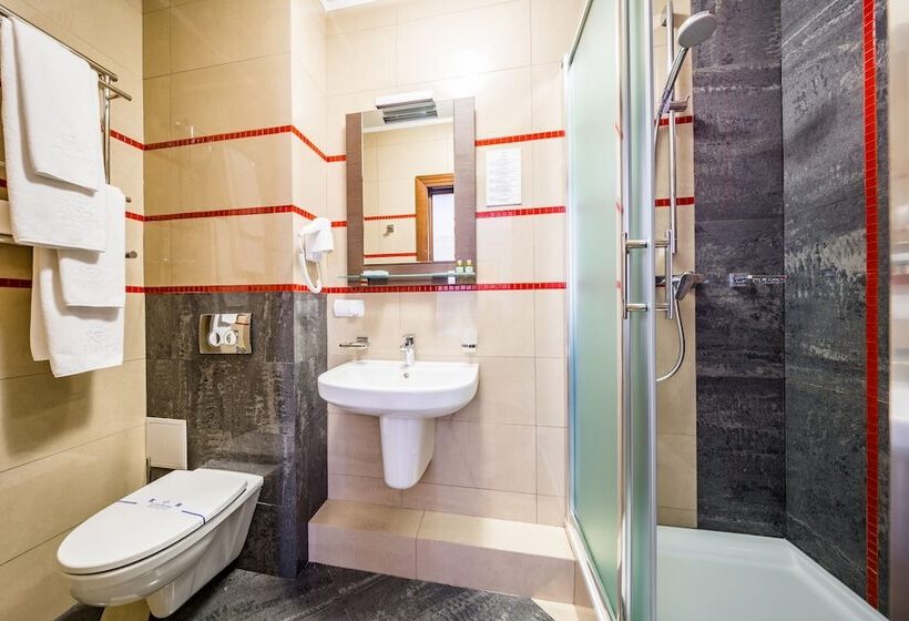 اتاق استاندارد یک نفره, Taurus Hotel & Spa