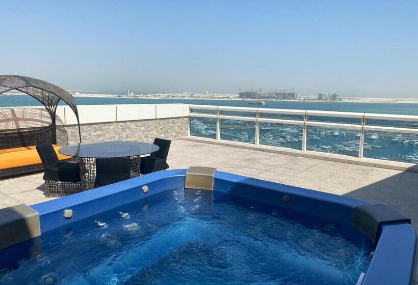 클럽 스위트, The Art Hotel & Resort