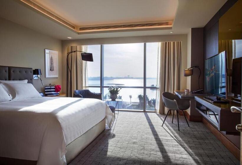 스위트, The Art Hotel & Resort