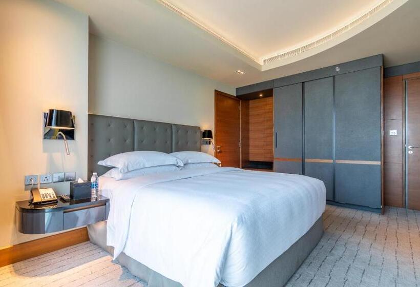 스위트, The Art Hotel & Resort