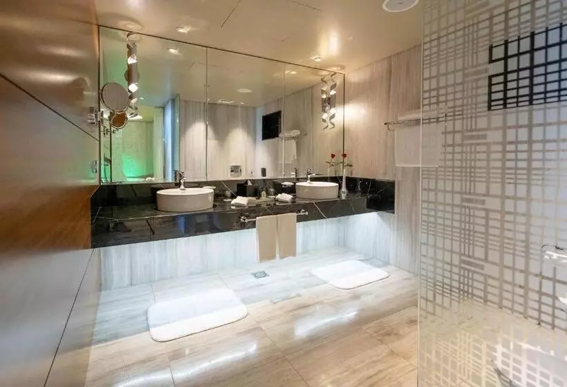 Royal Suite