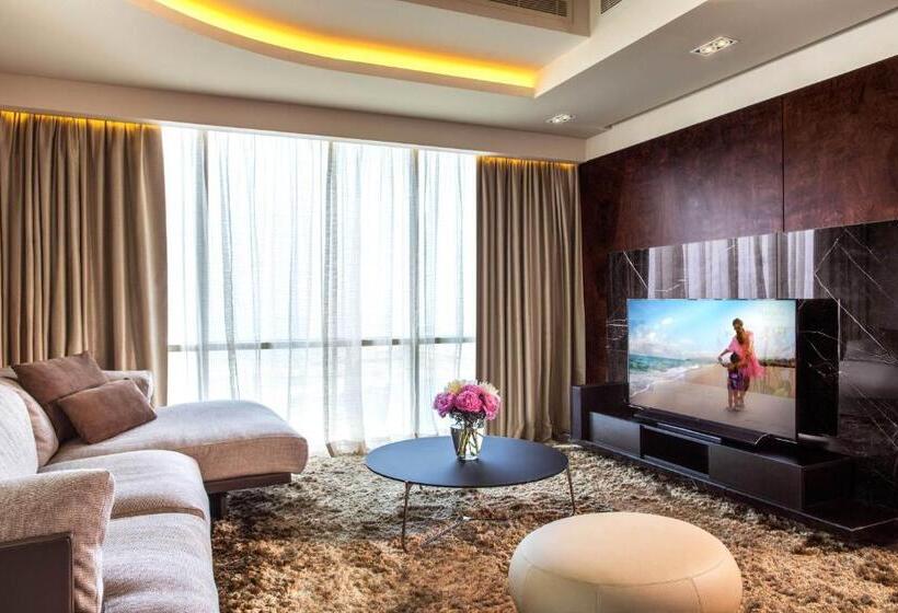 클럽 스위트, The Art Hotel & Resort