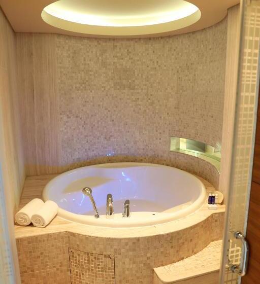 클럽 스위트, The Art Hotel & Resort