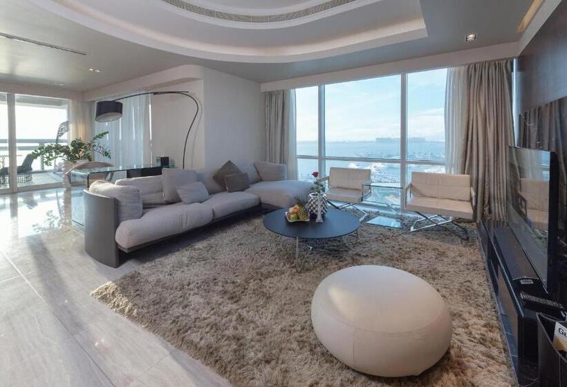 스위트, The Art Hotel & Resort