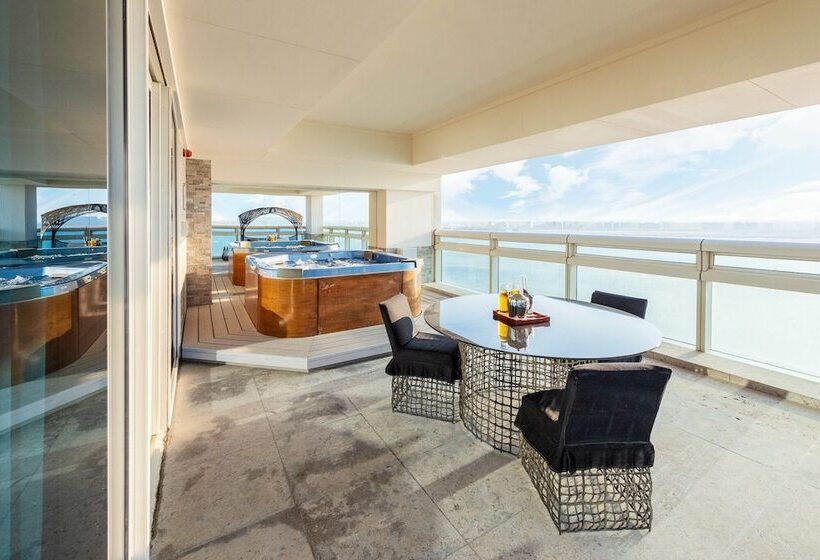 스위트, The Art Hotel & Resort