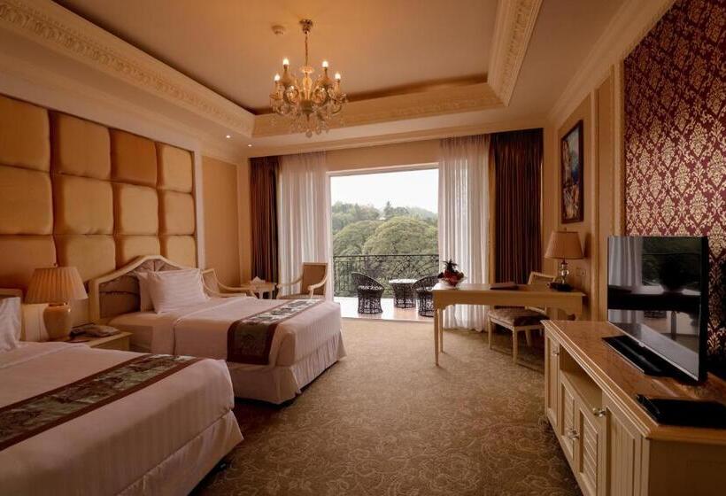 Номер Deluxe с Балконом, The Grand Kandyan
