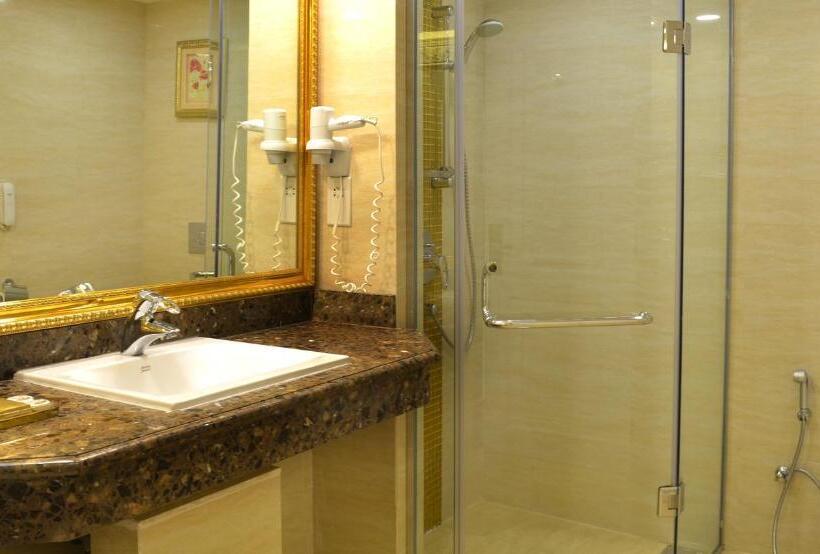 Номер Стандарт, The Grand Kandyan