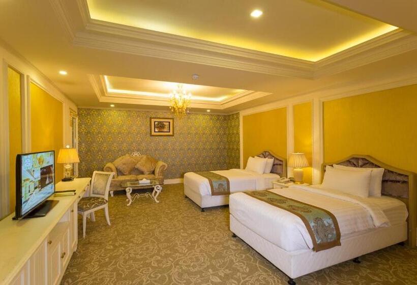 Номер Стандарт, The Grand Kandyan