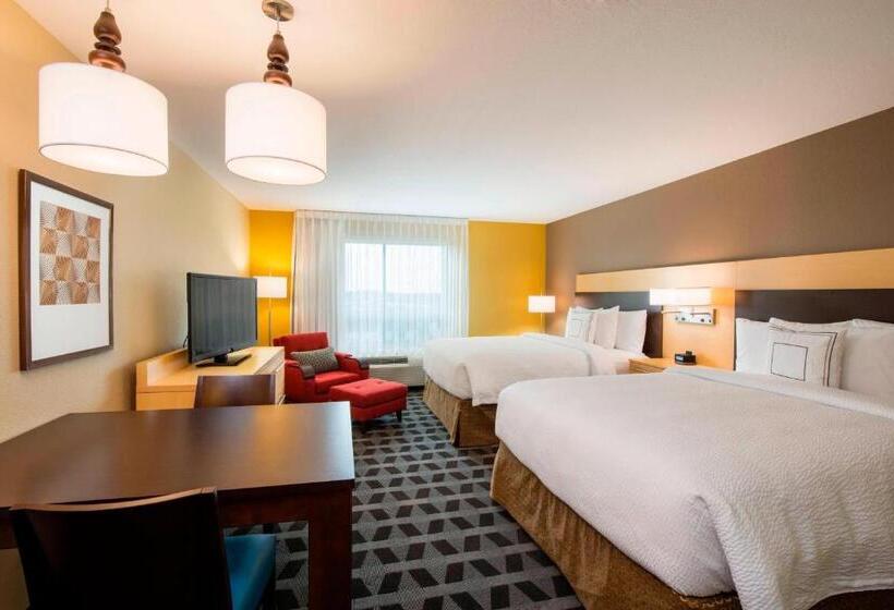 スタンダードスタジオ, Towneplace Suites By Marriott Red Deer