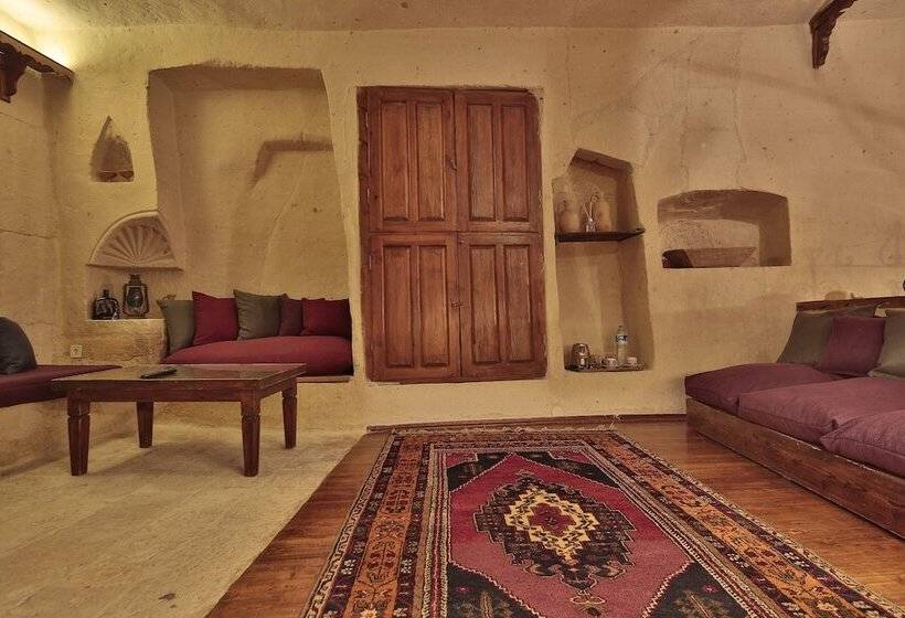 주니어 스위트, Urgup Evi Cave