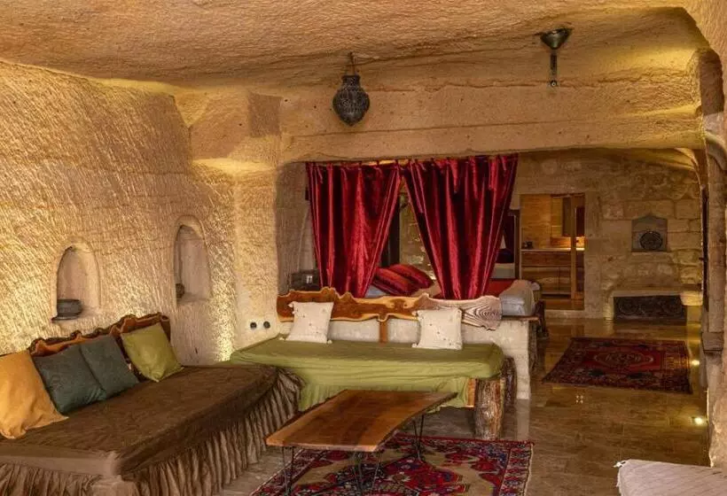 سوییت, Urgup Evi Cave