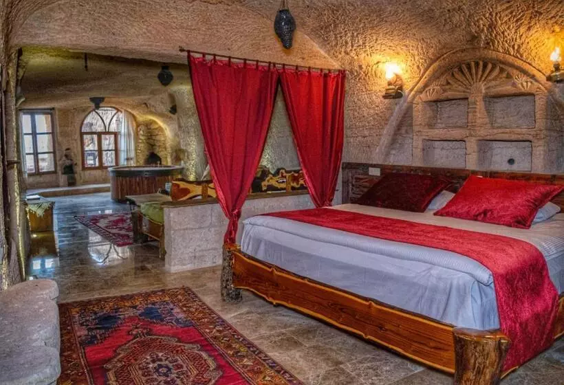 سوییت, Urgup Evi Cave