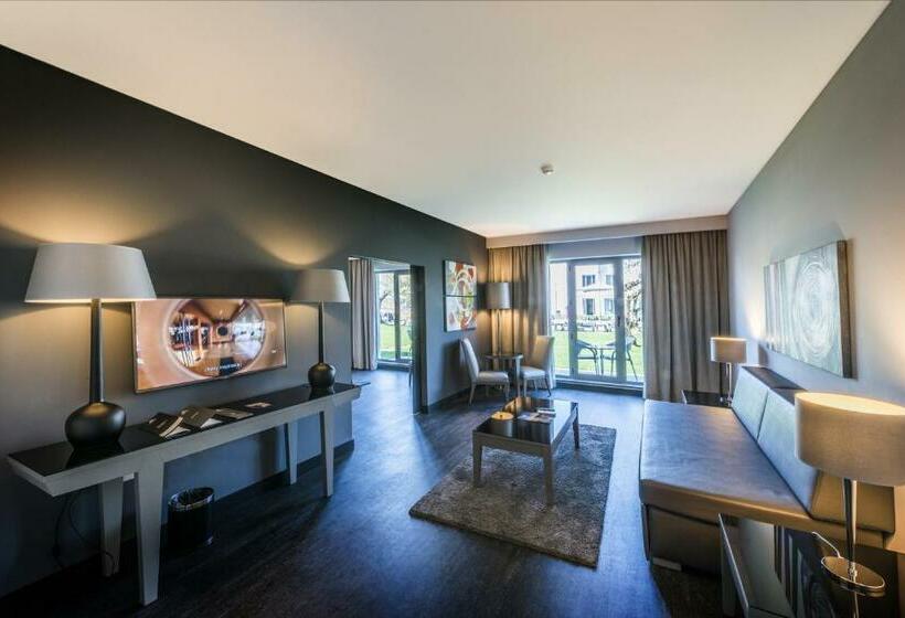 جناح, Vila Gale Evora