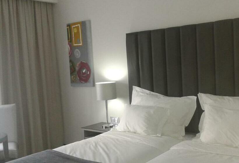 غرفة عائلية, Vila Gale Evora