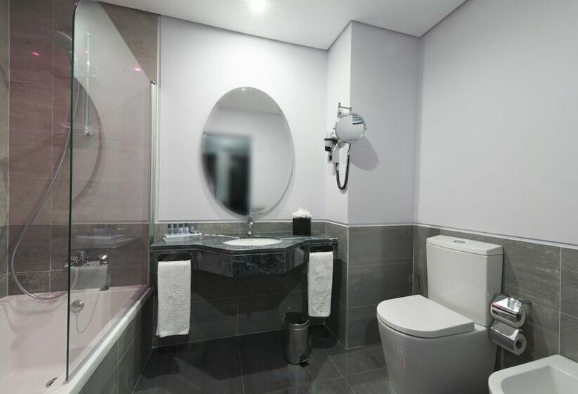 غرفة عائلية, Vila Gale Evora