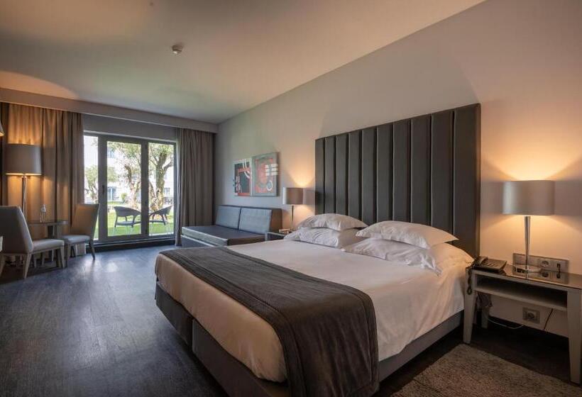 غرفة عائلية, Vila Gale Evora