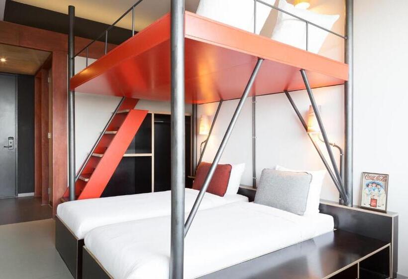 スタンダード４人部屋, Volks