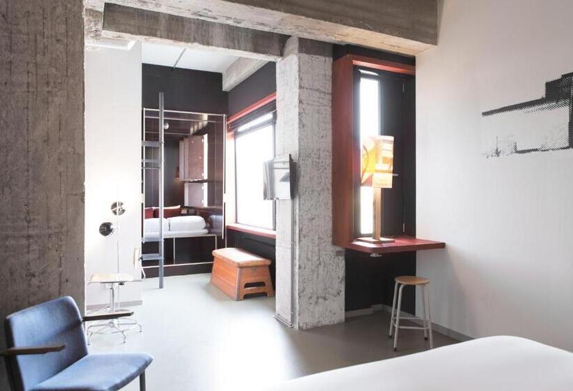 スタンダード４人部屋, Volks