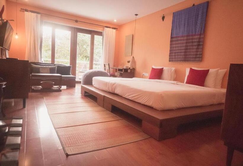 اتاق لوکس با بالکن, Iroha Garden Hotel & Resort