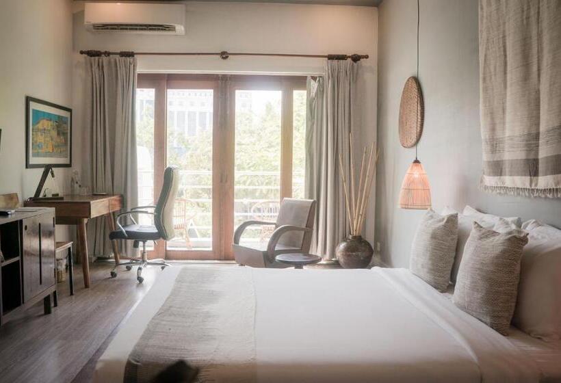 اتاق راحتی با چشمانداز استخر, Iroha Garden Hotel & Resort