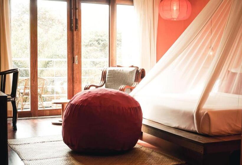 اتاق راحتی با چشمانداز استخر, Iroha Garden Hotel & Resort