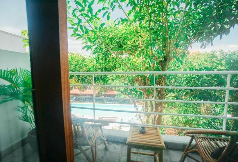 Номер Комфорт Вид на Бассейн, Iroha Garden Hotel & Resort