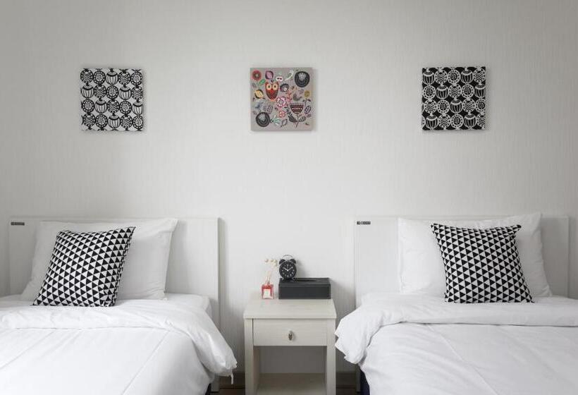 Quarto standard, Morning Sky