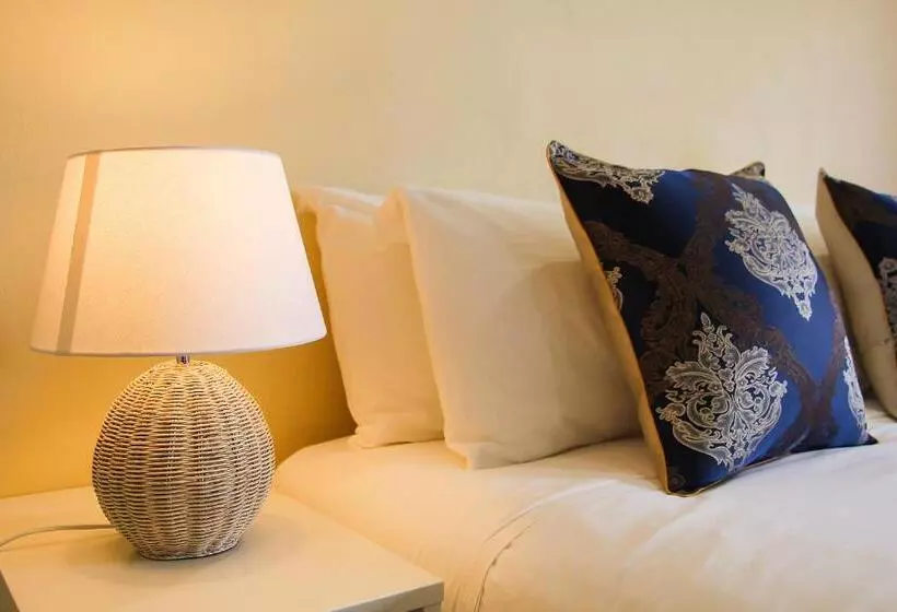 اتاق استاندارد, Motel 359