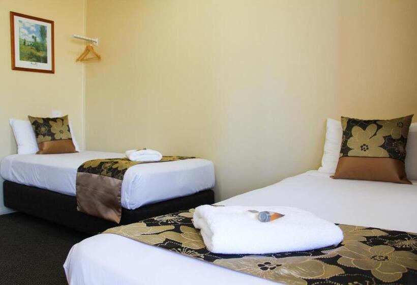 חדר סטנדרט, Motel 359